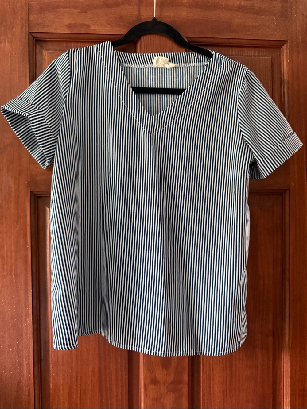 V-Neck Short Sleeve Stripe Tee - Navy/White